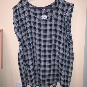 PIPHANY. short sleeve lightweight plaid blouse